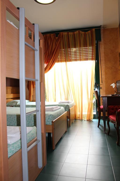 Hotel Da Mariuccia Robecchetto con Induno Exterior foto