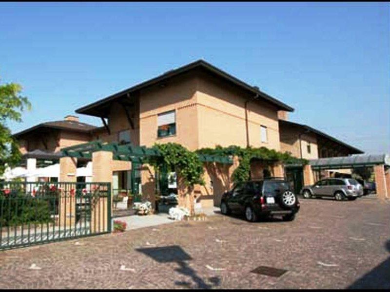 Hotel Da Mariuccia Robecchetto con Induno Exterior foto