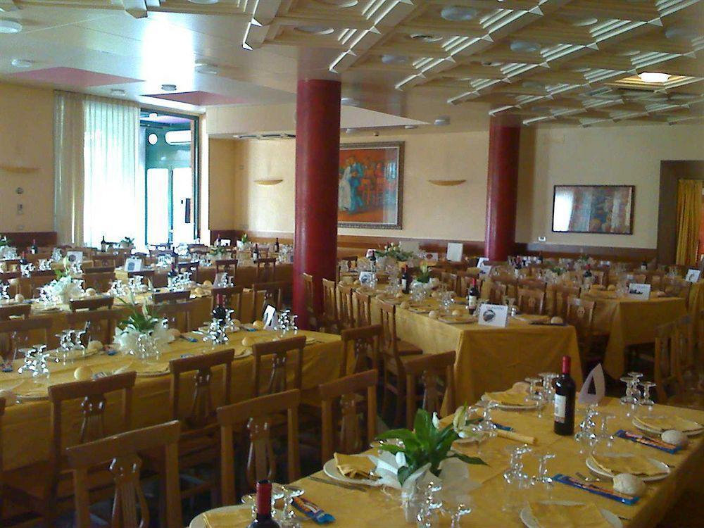 Hotel Da Mariuccia Robecchetto con Induno Exterior foto
